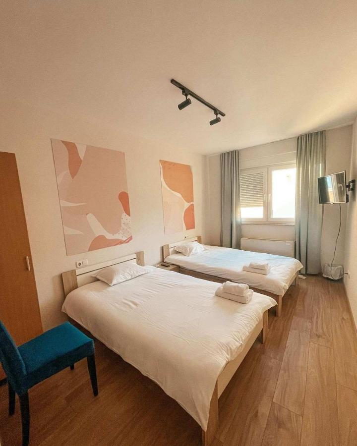 Mint Hotel Πρίζρεν Εξωτερικό φωτογραφία