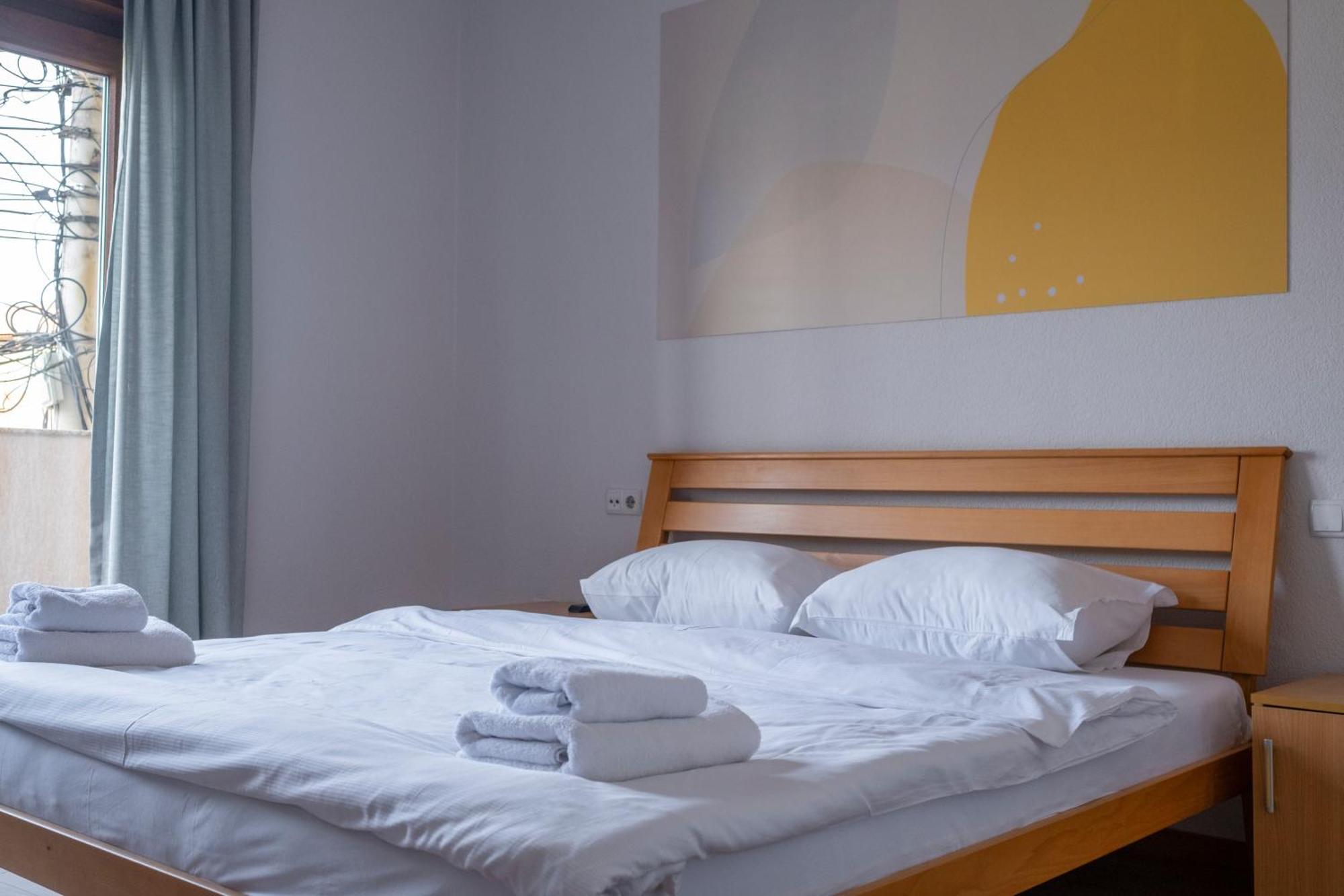 Mint Hotel Πρίζρεν Δωμάτιο φωτογραφία